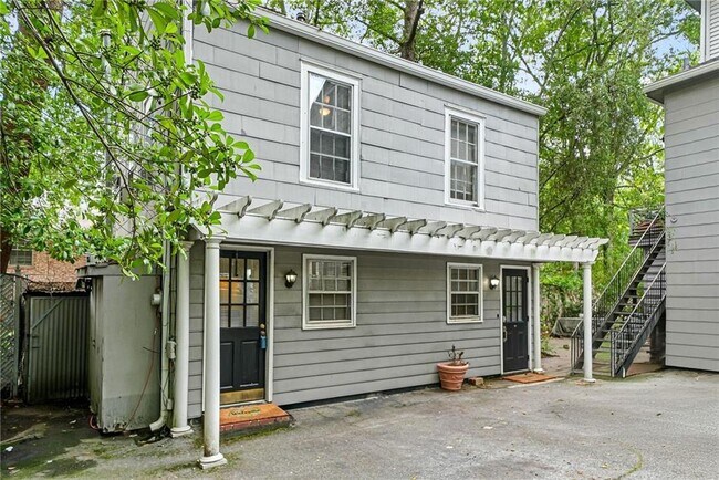 Foto del edificio - 3635 Cantrell Rd NE
