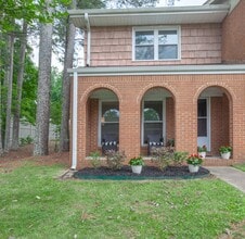 Building Photo - 371 Shelton Rd