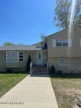 Building Photo - 270 Berger Ave