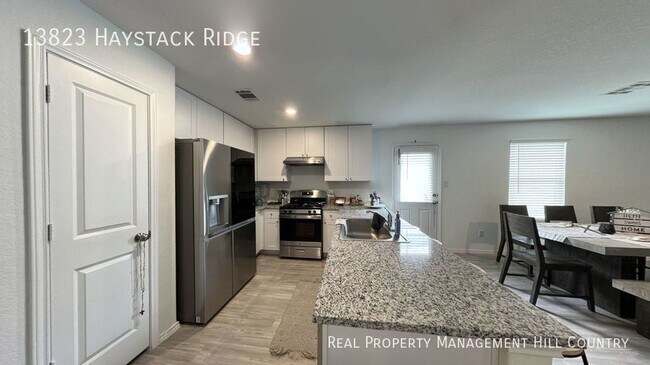 Building Photo - New home immaculately maintained!