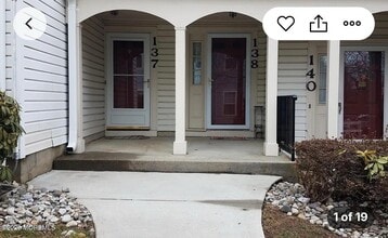 Building Photo - 137 Tulip Ln