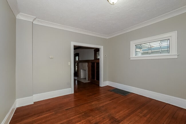 Building Photo - 12996 Cedar Rd