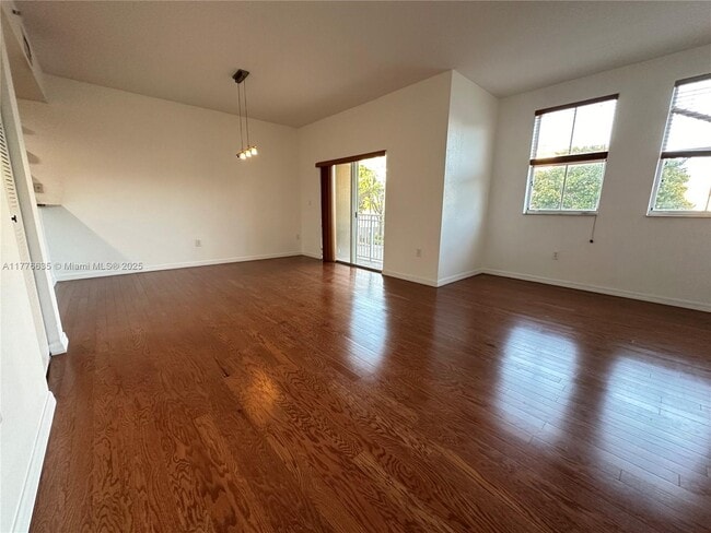 Building Photo - 8900 NW 107th Ct