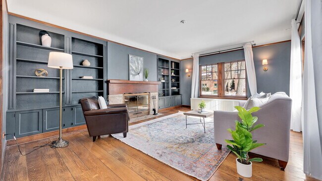 Foto del edificio - 560 Taylor Ave