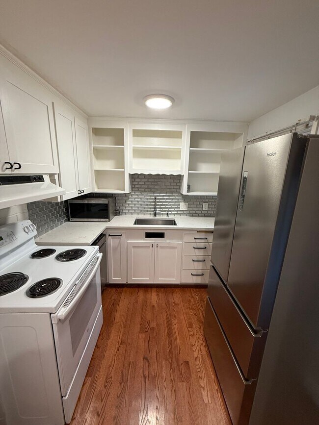 Foto del edificio - Charming 2-Bedroom Home in West Seattle’s ...