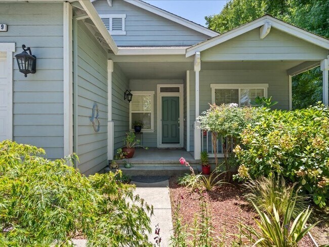 Building Photo - 9759 Dawn Way