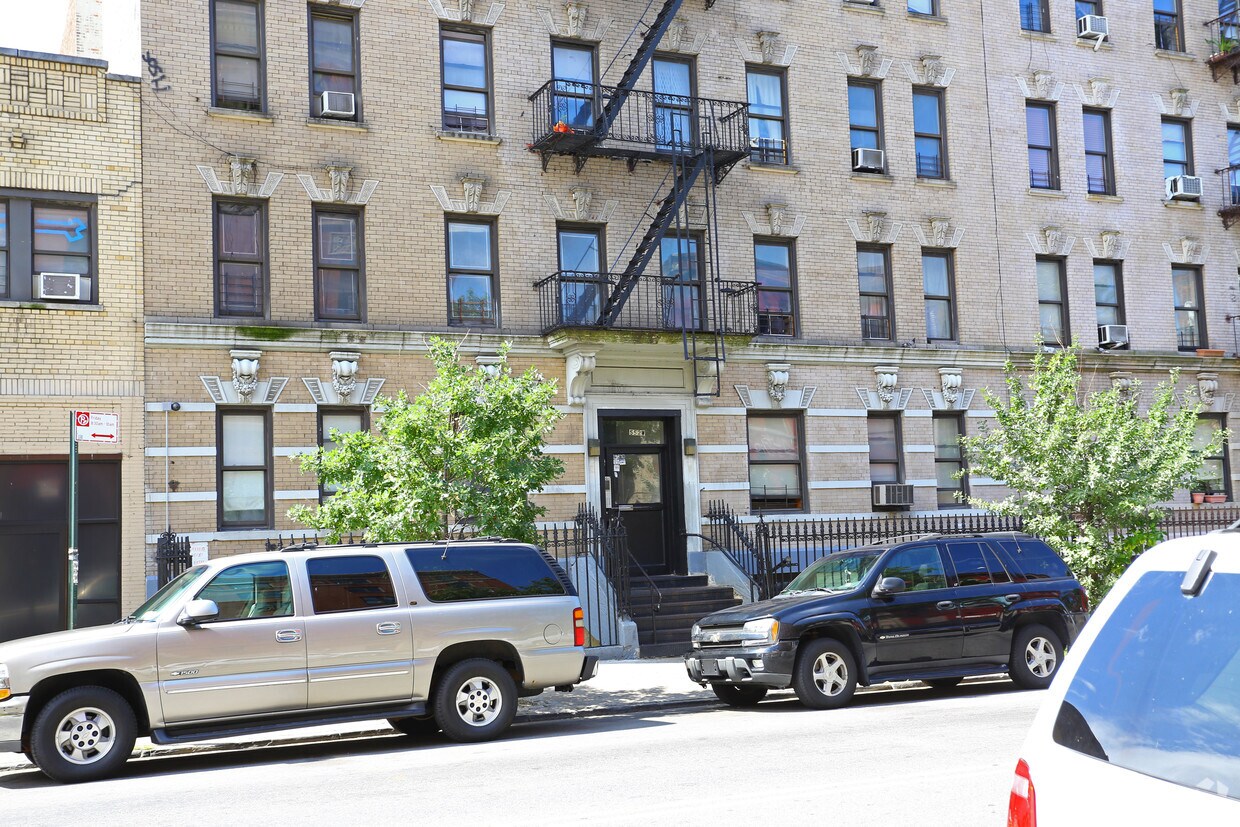 Foto del edificio - 552-554 W 185th St