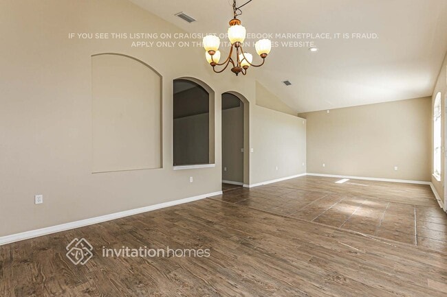 Building Photo - 2313 Nesslewood Dr