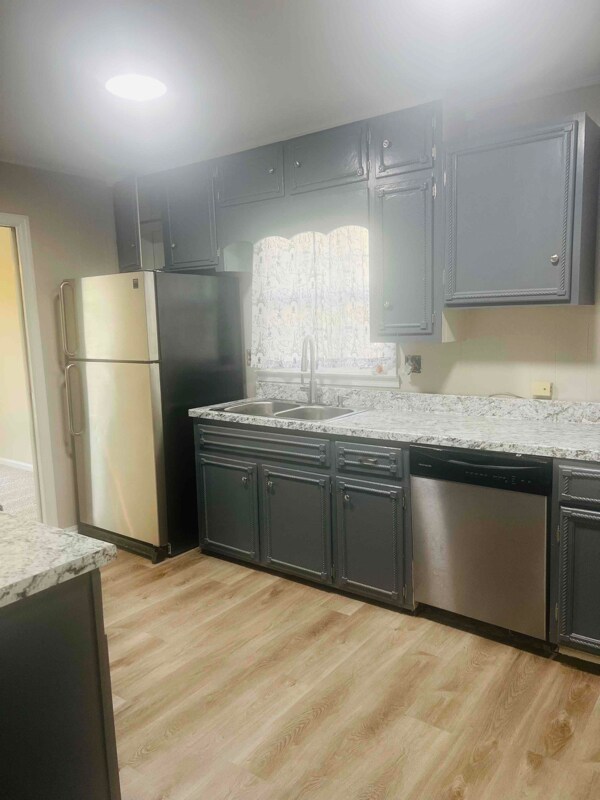 Foto del edificio - 1437 Hickory Ln