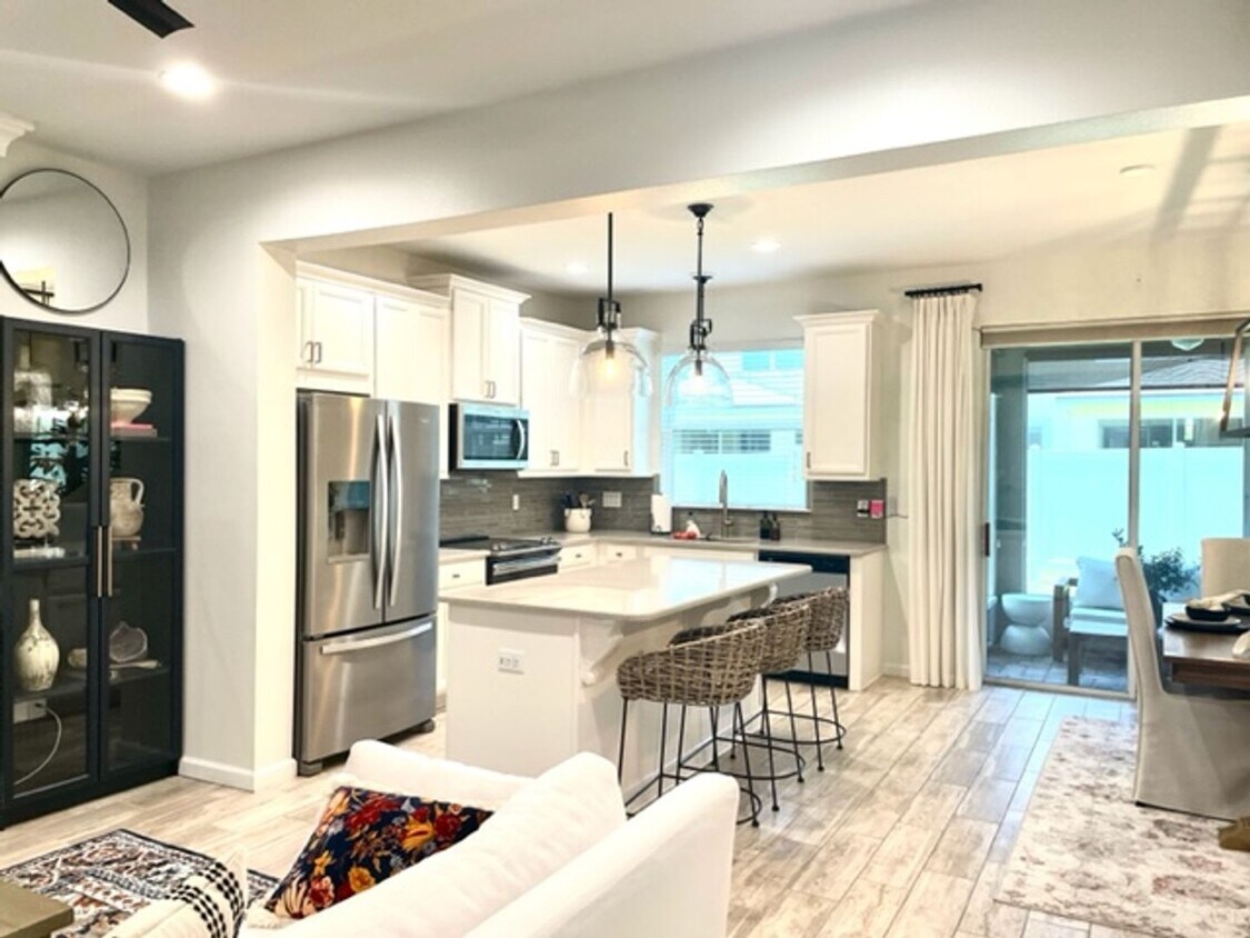 3/2.5 ANNUAL/FURNISHED TOWNHOUSE- GORGEOU... - 3/2.5 ANNUAL/FURNISHED  TOWNHOUSE- GORGEOU...