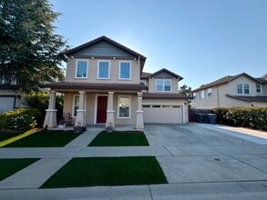 Building Photo - 4037 Hunter Oaks Ln