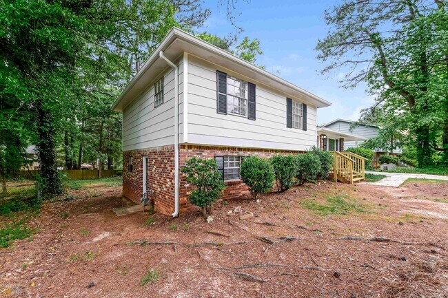 Foto del edificio - 8521 Peachtree Ln