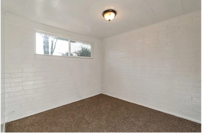 Building Photo - 2650 S 8990 W - DUPLEX