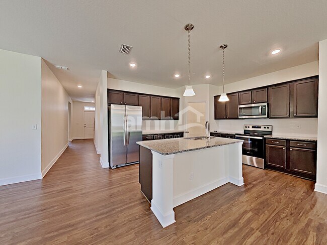 Foto del edificio - 105 Moultrie Crossing Ln