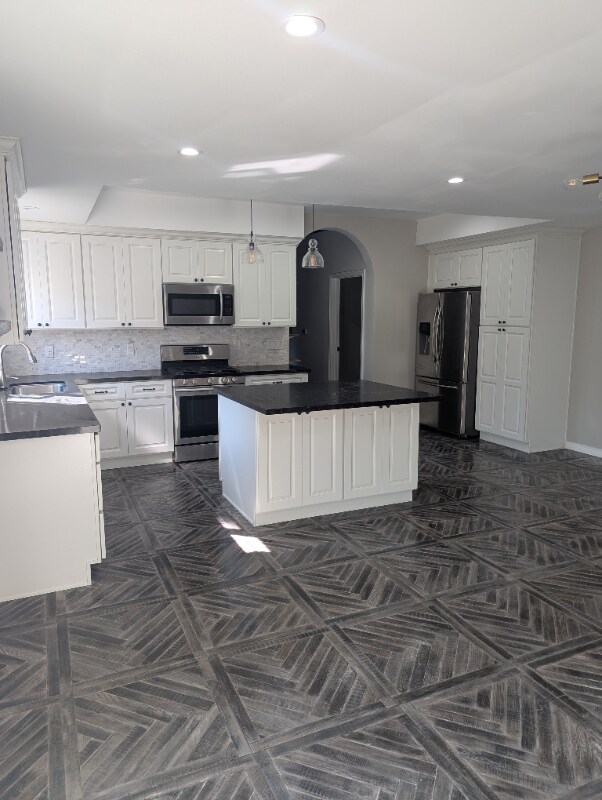 Foto principal - 3115 Hollycrest Dr
