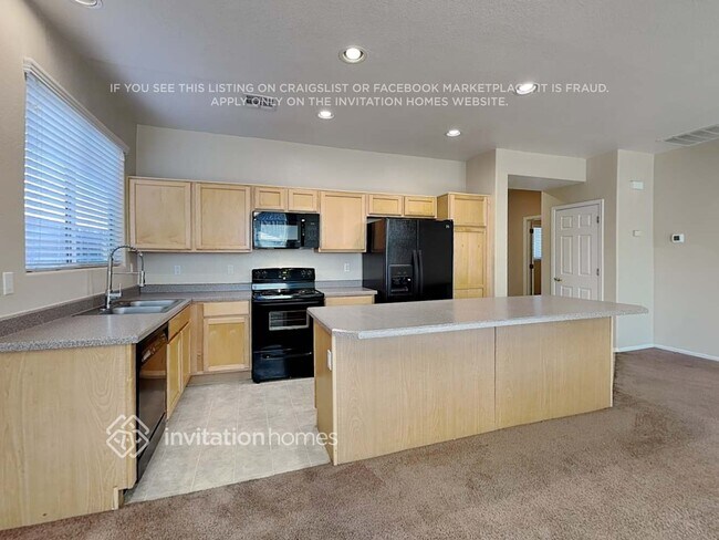 Foto del edificio - 7025 E Keats Ave