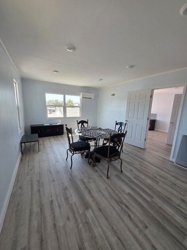 Foto del edificio - 5151 4th St N