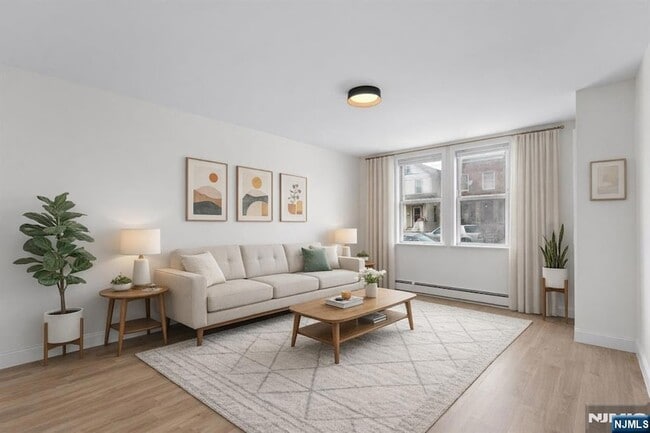 Photo - 676 Chestnut St Apartment