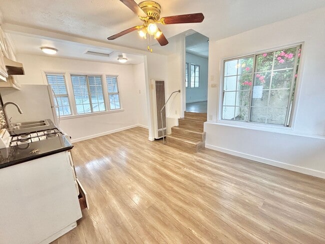 Building Photo - 288 S Coronado St