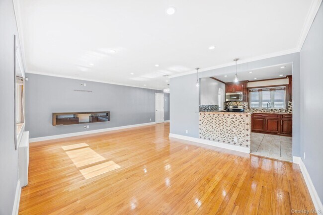 Foto del edificio - 2282 Baylis Ave
