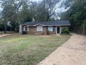 Building Photo - 453 Pecan Tree Ct