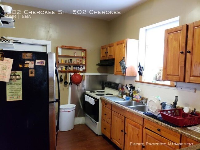 Foto del edificio - 6 bedroom in Bethlehem PA 18015