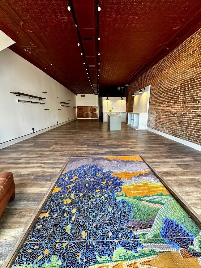 Foto del edificio - Commercial Space on the Square in Fayette