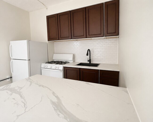 Foto del edificio - 97 Fairmount Ave