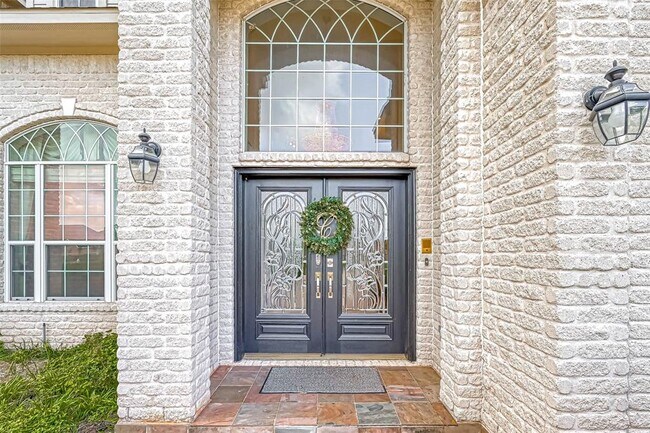 Building Photo - 8127 Cicada Dr