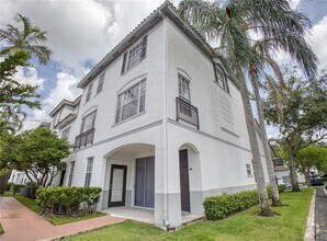 Building Photo - 735 SW 148th Ave