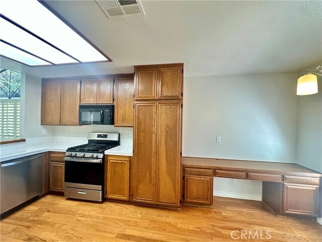 Building Photo - 1937 Lockhaven Way