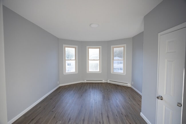 Foto del edificio - 127 Lawlor St