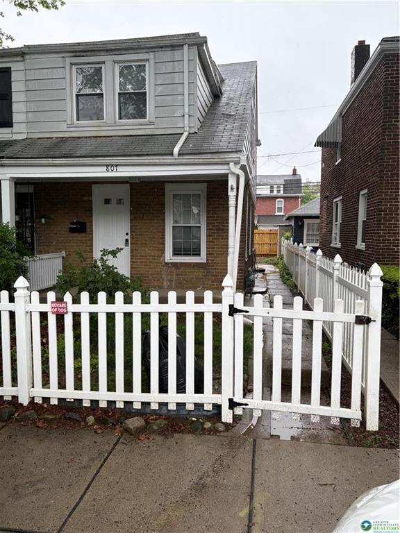 Foto principal - 807 Dellwood St