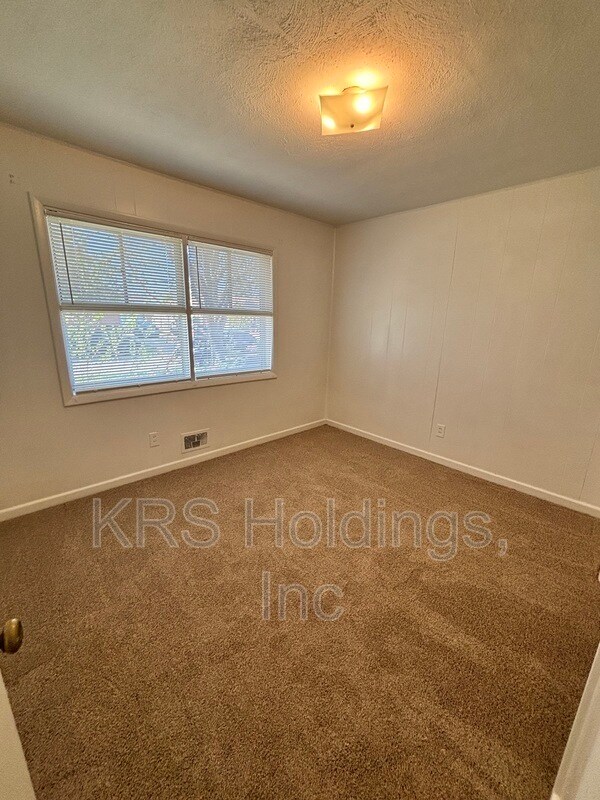Building Photo - 756 Crepe Myrtle Ln