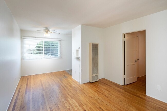 Building Photo - *OPEN HOUSE: 8/2 10-11AM* Vintage Charm in...