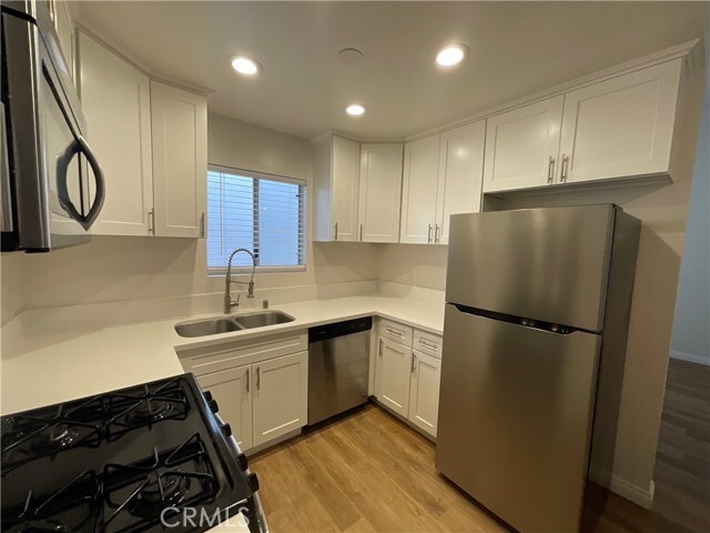 Foto del edificio - 5401 E Anaheim Rd