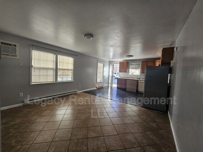 Foto del edificio - 107 -109 E Blaine St