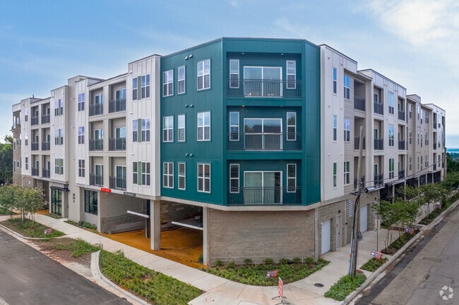 UNITi Bishop Arts - UNITi Bishop Arts Apartments