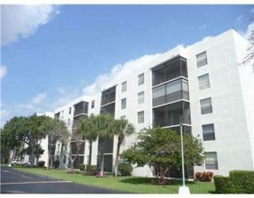 Primary Photo - 5260 NW 2nd Ave