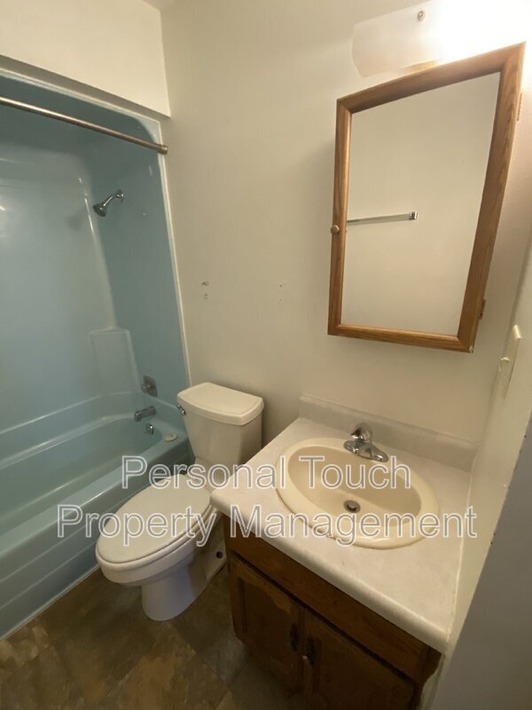 Foto del edificio - 721 30th St N