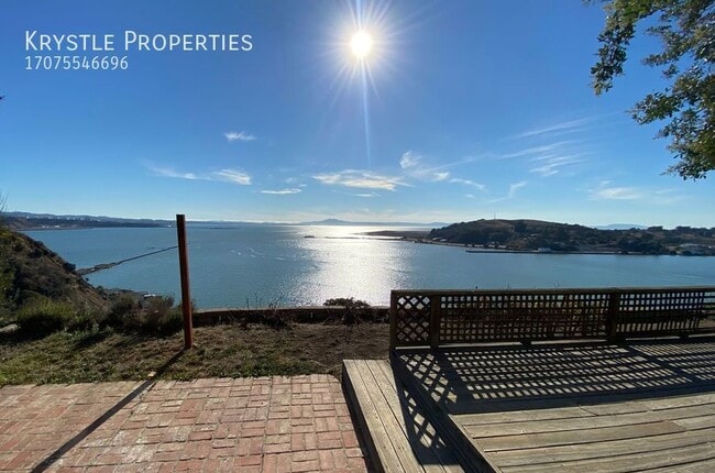 Building Photo - 244 Seawind Dr