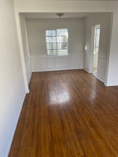 Foto del edificio - 111 Bennett Ave