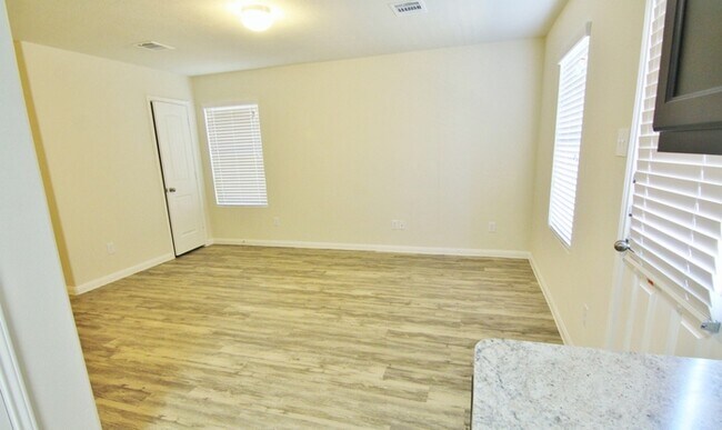 Foto del edificio - Ashford Point Villas - 13013 Bella Vida Ln...