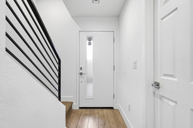 Foto del edificio - 820 N 8th Ave