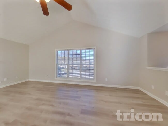 Building Photo - 125 Shenandoah Dr