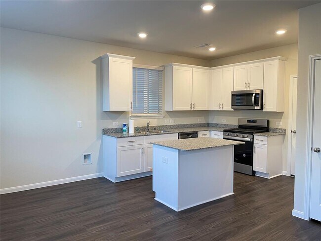 Foto del edificio - 16110 Clover Glen Ln