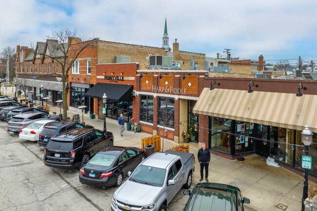 The Harp and Fiddle in Downtown Park Ridge is a popular spot for both locals and tourists.