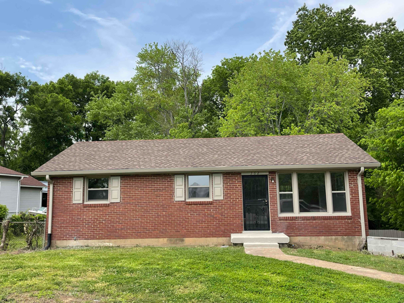 Primary Photo - 362 Leo Ln