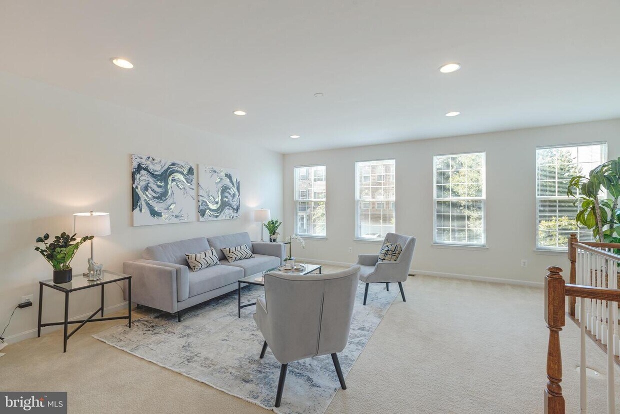 Foto principal - 9094 Belo Gate Dr