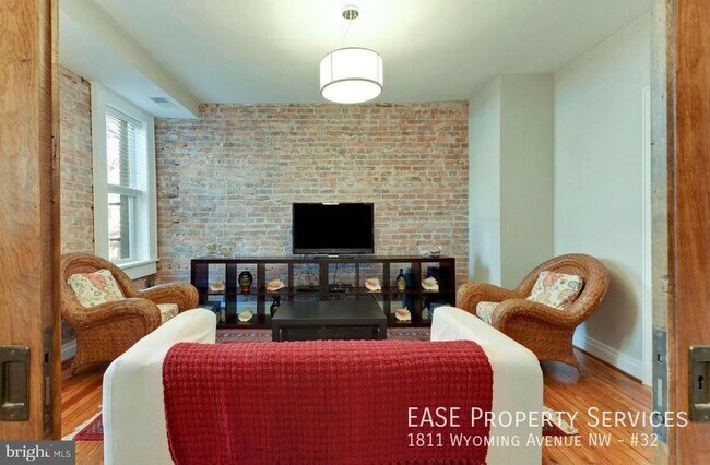 Foto del edificio - 1811 Wyoming Ave NW